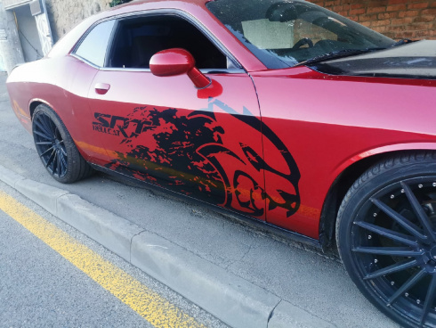 Dodge Challenger 