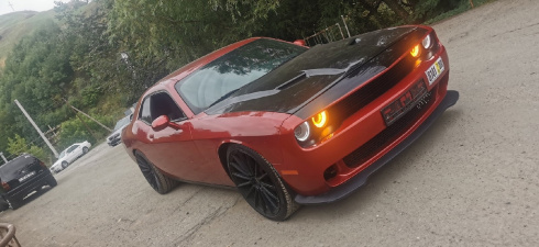 Dodge Challenger 
