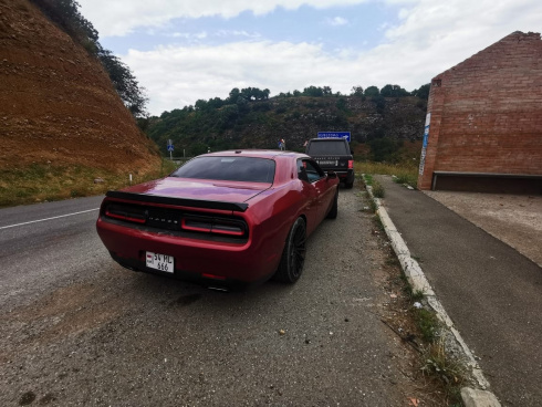 Dodge Challenger 