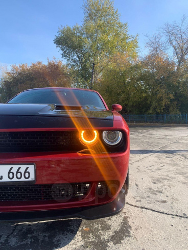 Dodge Challenger 