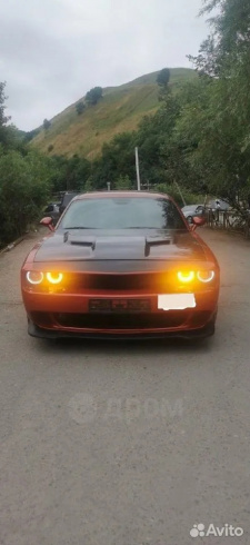 Dodge Challenger 